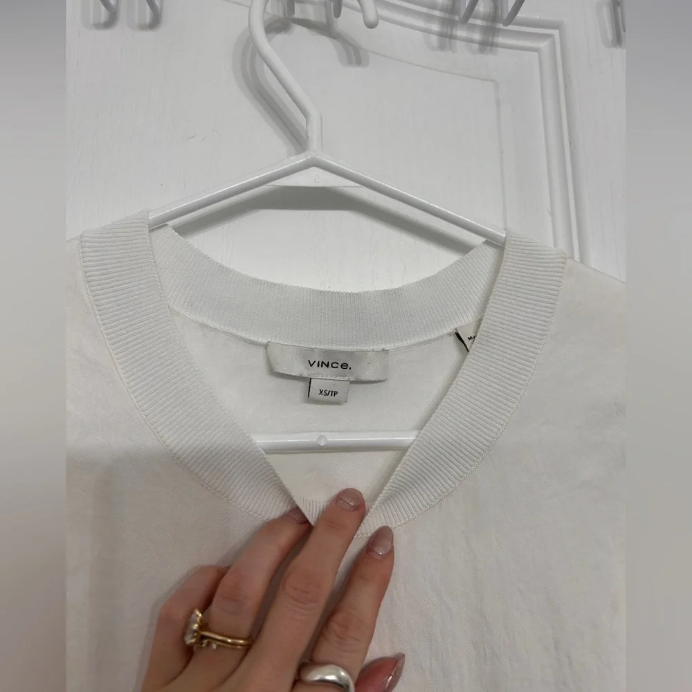 Vince White Ribbed Trim Crew Neck Sleeveless Top size small - Picture 7 of 11